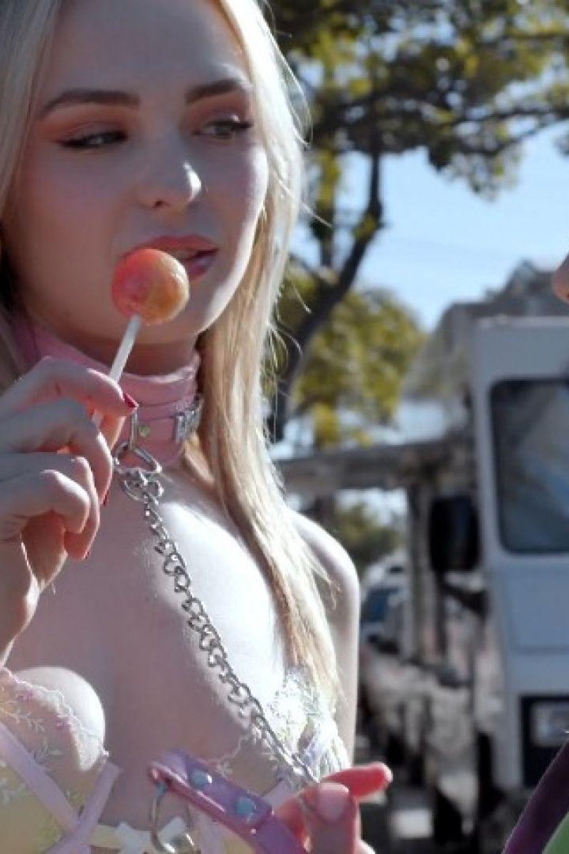 P.I.M.P Step-Daddy Sybil Picks Up Lilly Bell - Screenshot 1 of 4 - Car