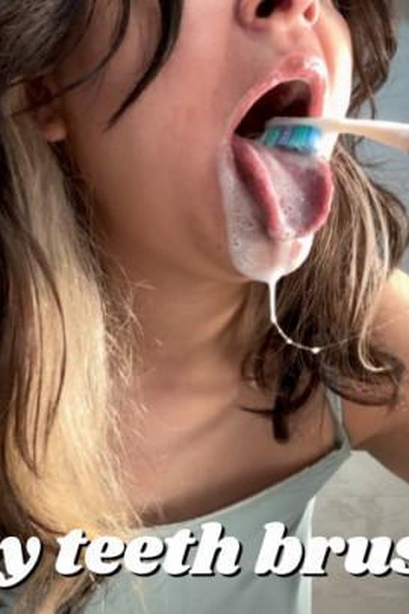 Messy Teeth Brushing - Screenshot 1 of 4 - Babes
