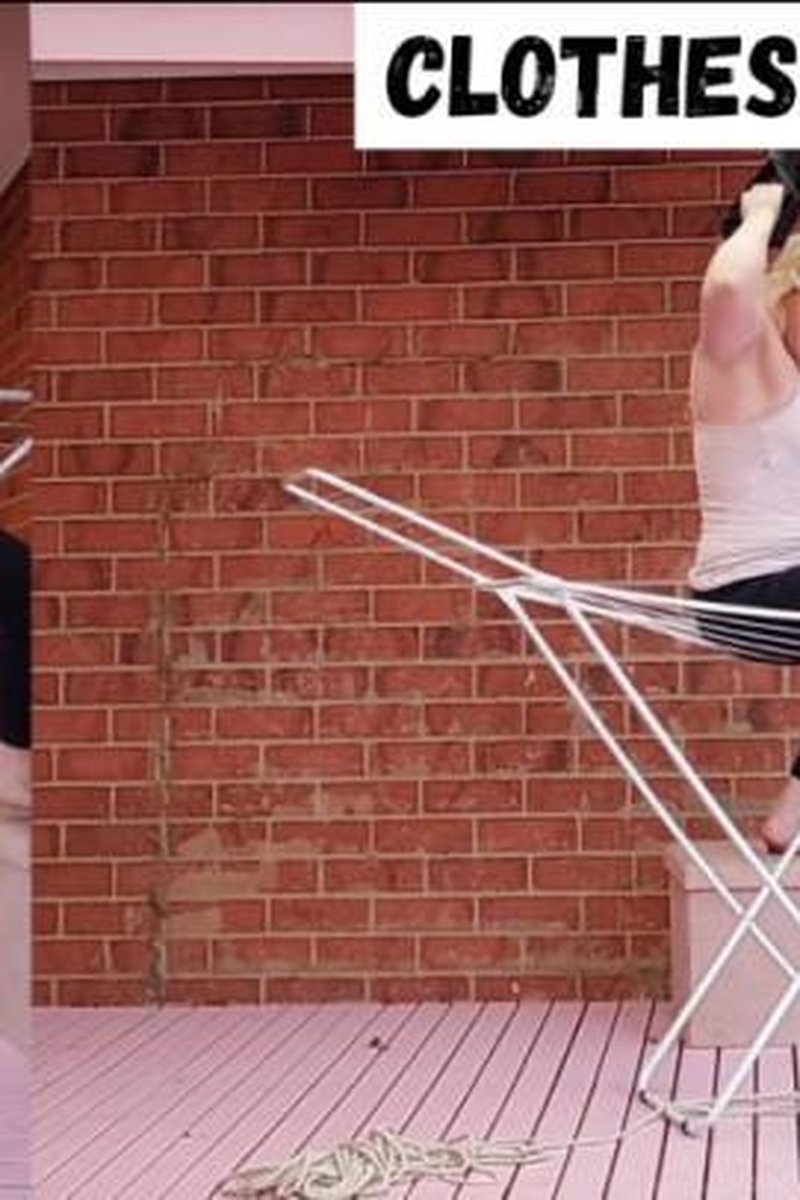 Clothes Rack Crush - Screenshot 1 of 4 - BBW