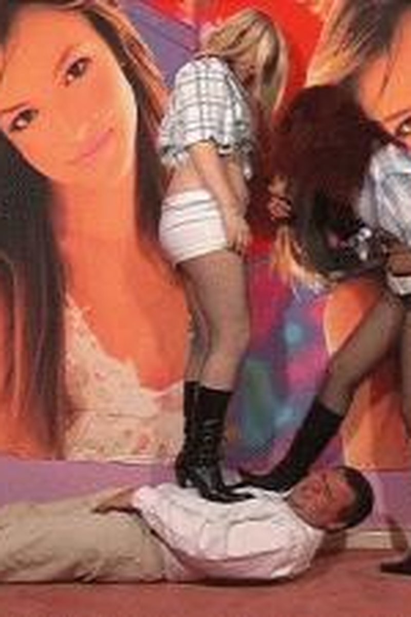 Boots - Screenshot 1 of 4 - Trampling