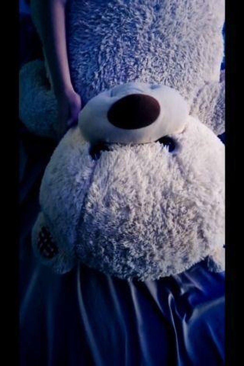 Bear With A Dick - Screenshot 1 of 4 - Blowjob