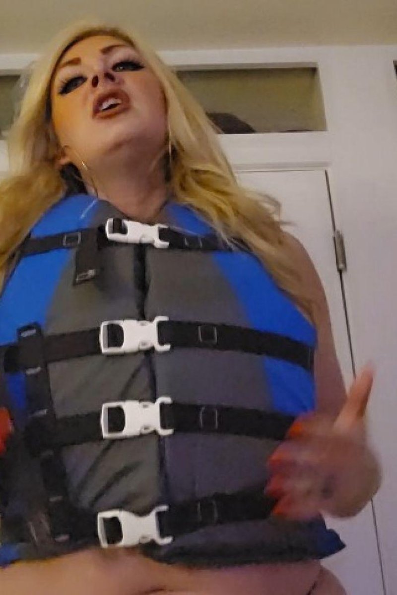 Life Jacket Safety - Screenshot 1 of 4 - Big Ass