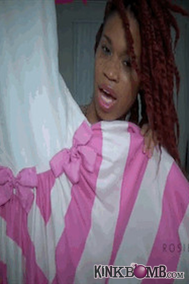 Goddess Rosie: Stroking Session for Sissys- 1080 P HD - Screenshot 1 of 4 - Femdom
