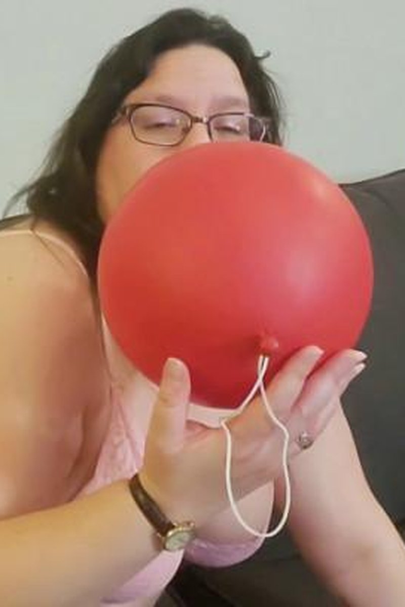 16 Inch Punch Balloon Inflation - Screenshot 1 of 4 - BBW