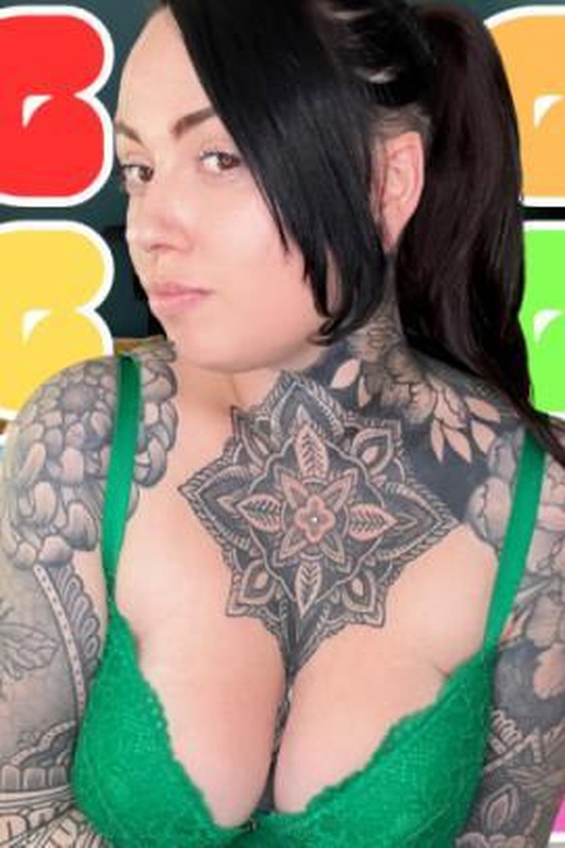 Faggot - Screenshot 1 of 4 - Bi Curious