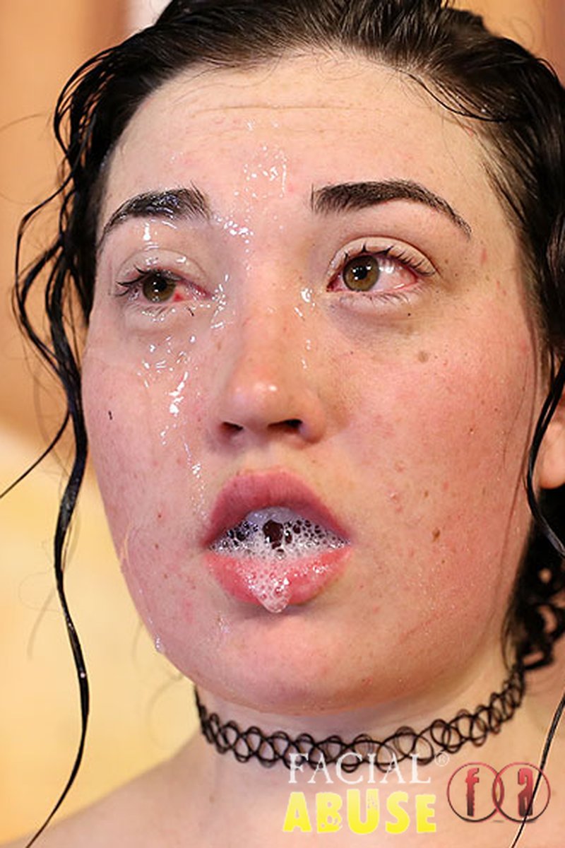 Kat Monroe - Screenshot 1 of 4 - Blowjob