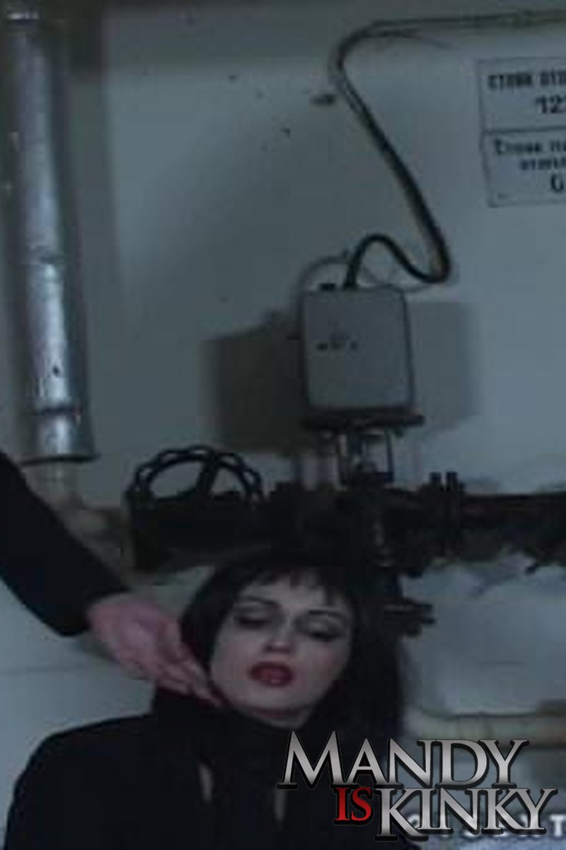 Black Widow - Screenshot 1 of 4 - Anal