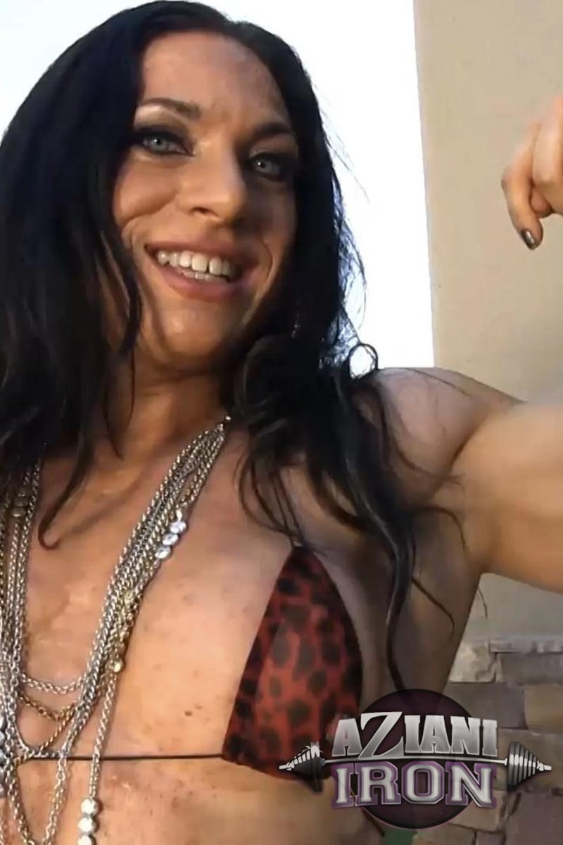 Swollen Clit - Screenshot 1 of 4 - Brown Hair