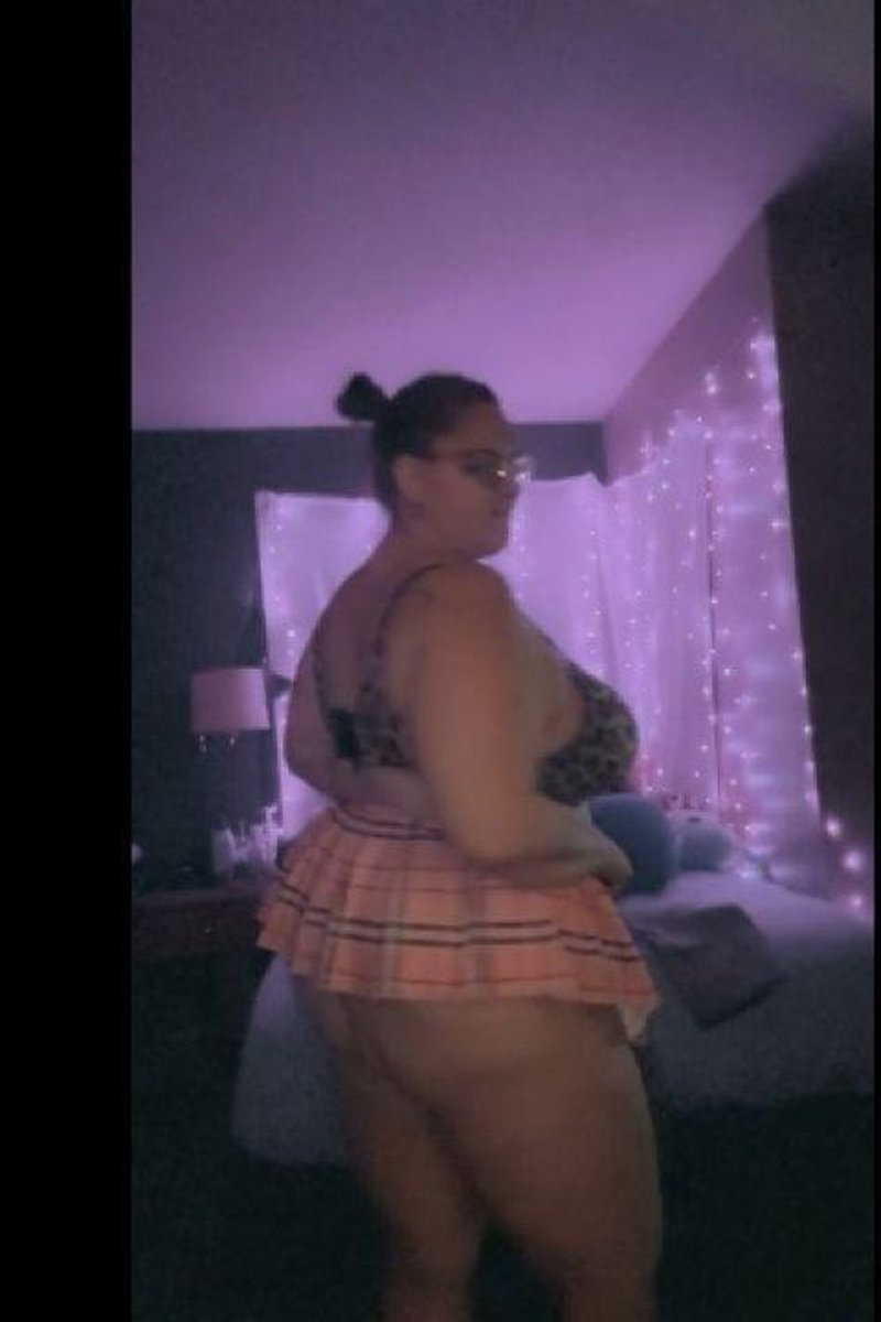 Strip Tease - Screenshot 1 of 4 - Ass Fetish