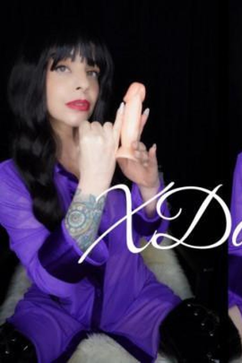 Tiny Dick Loser - Screenshot 1 of 4 - Humiliation