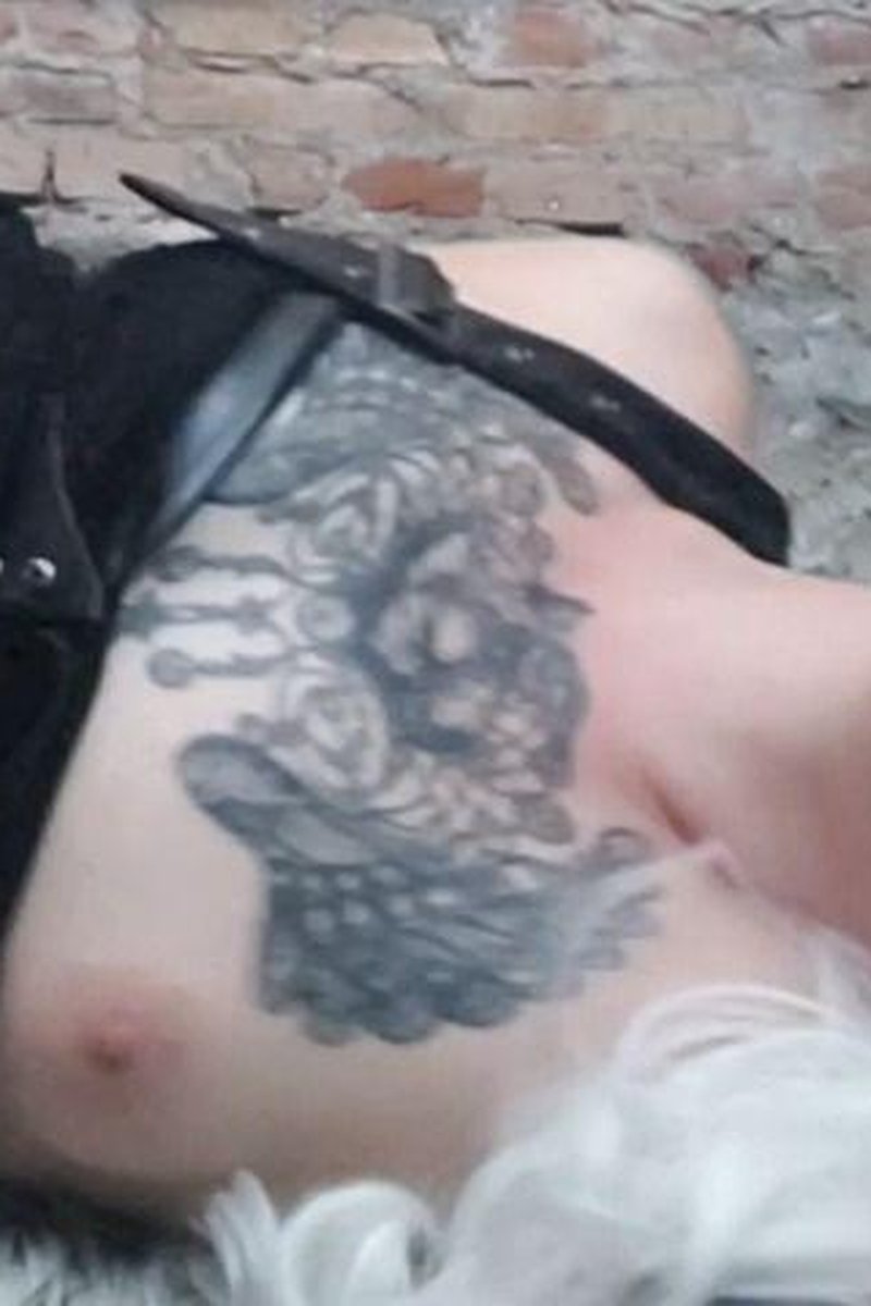 Completing The Turn - Screenshot 1 of 4 - Blowjob