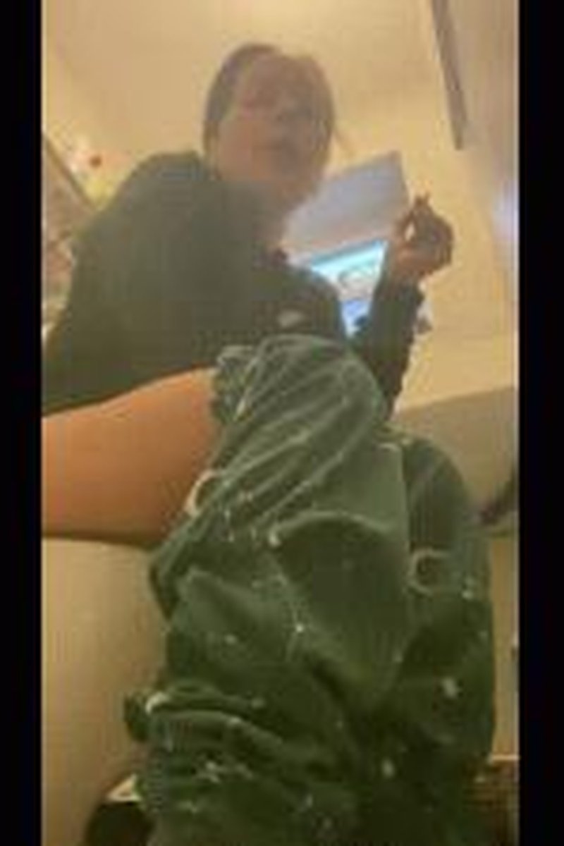 Breakfast Time! - Screenshot 1 of 4 - Femdom