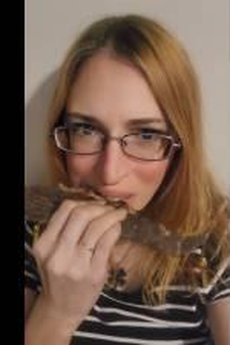 Eating Jerky - Screenshot 1 of 4 - Babes