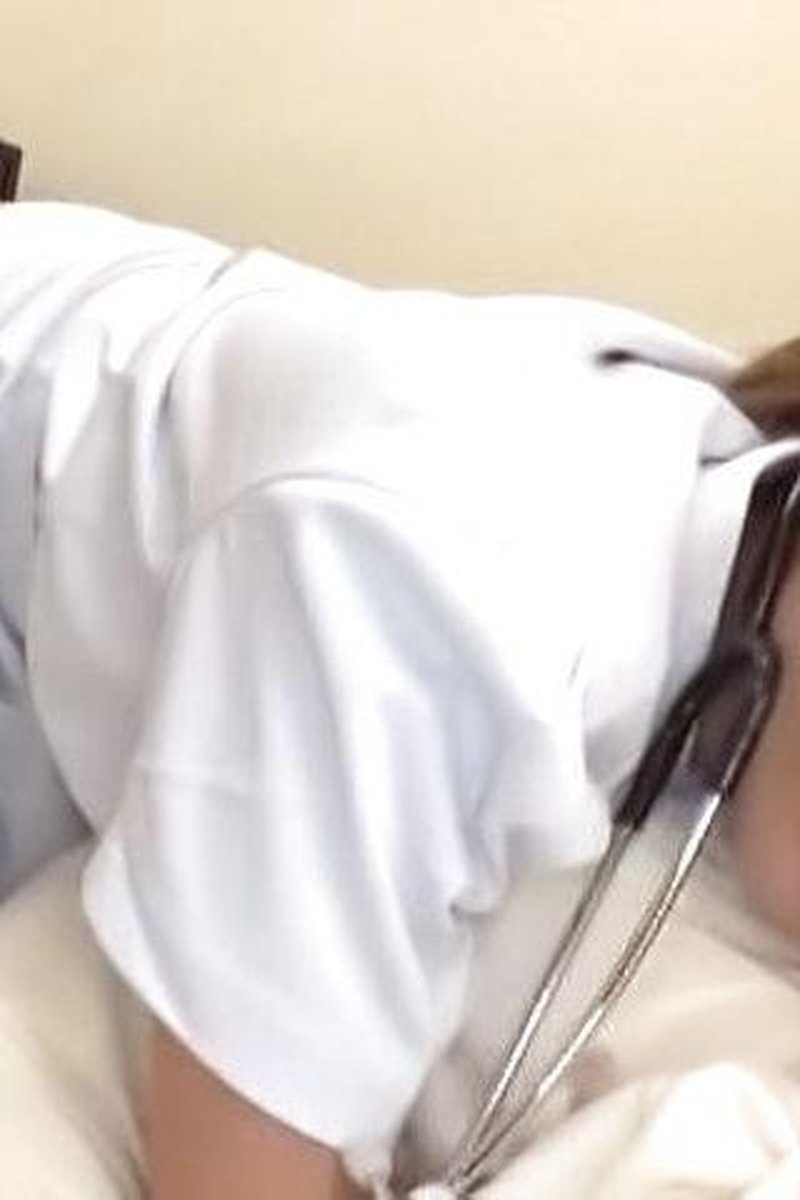 Wild Nurse Gets a Creamed Pussy - Screenshot 1 of 4 - Blowjob
