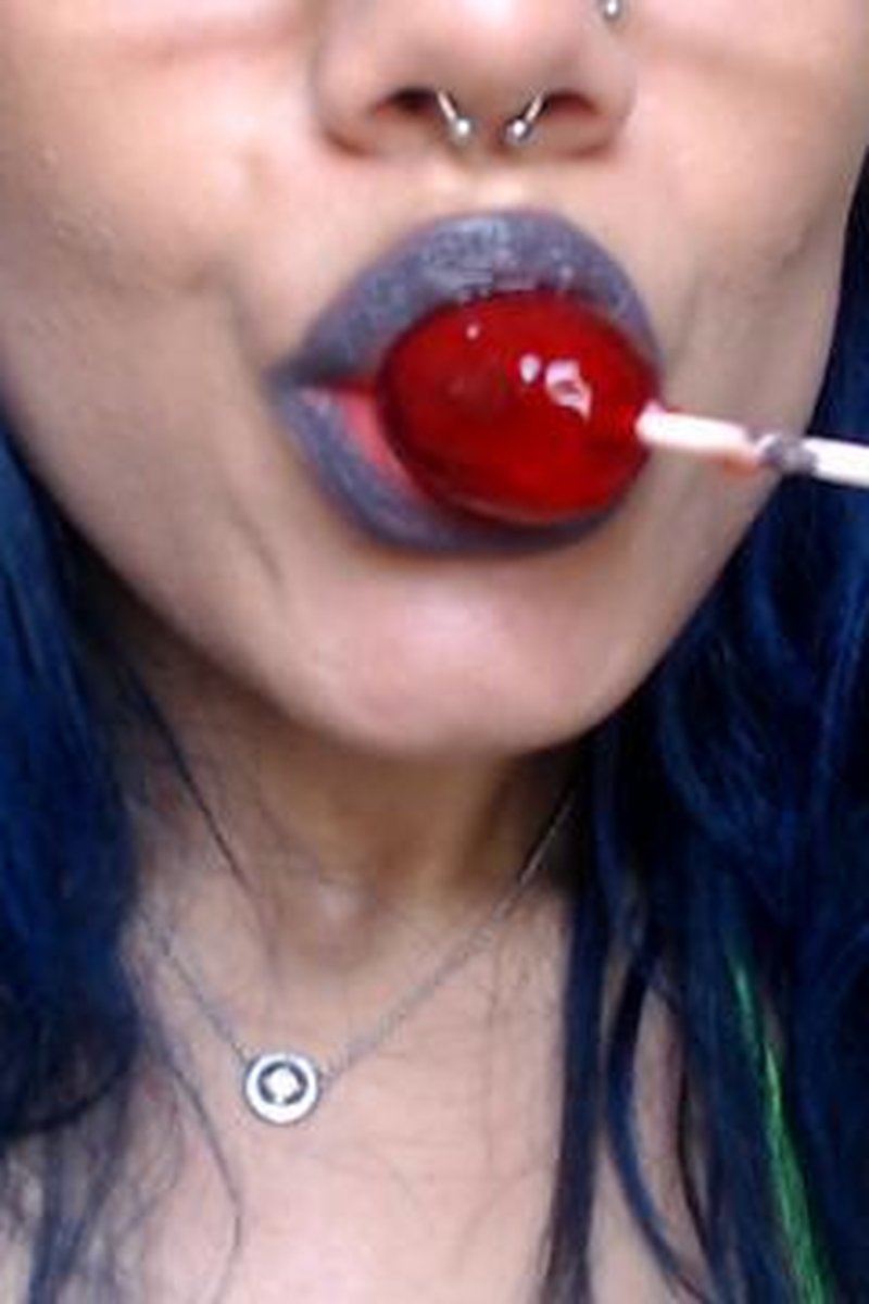 Lick It - Screenshot 1 of 4 - Fetish