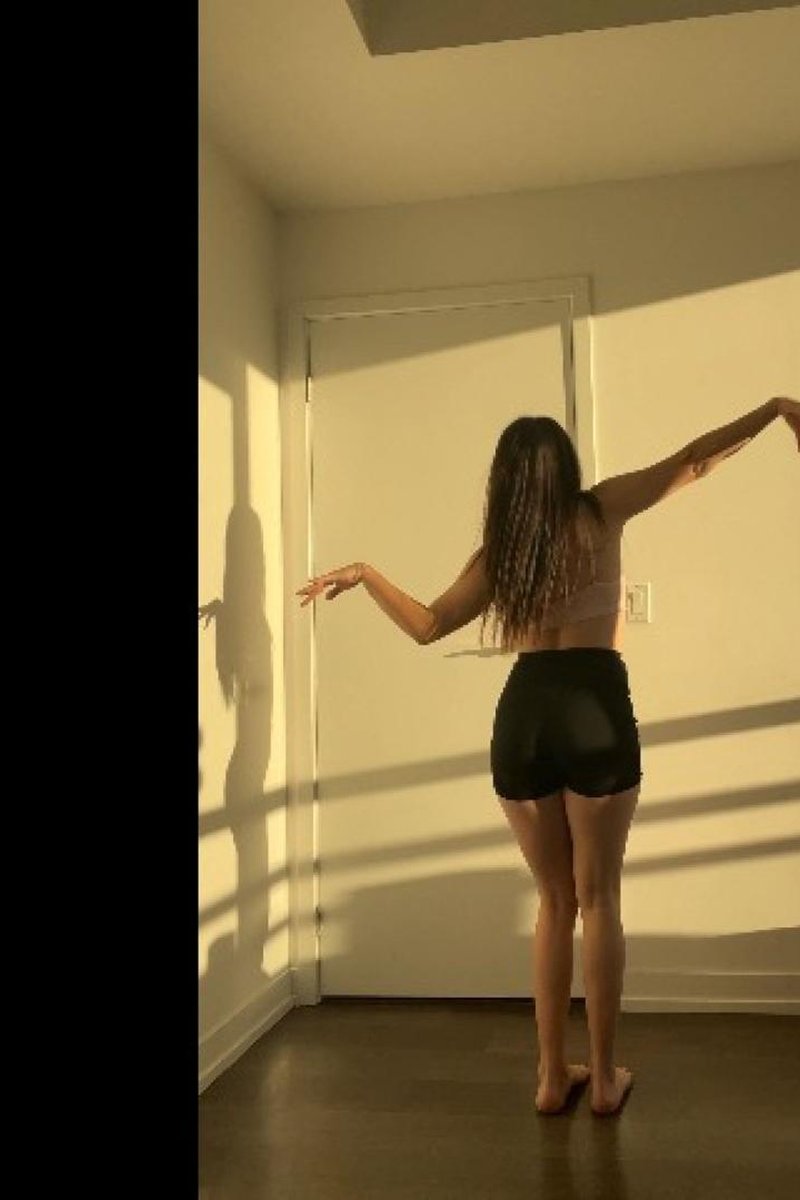 Dance - Screenshot 1 of 4 - Dancer