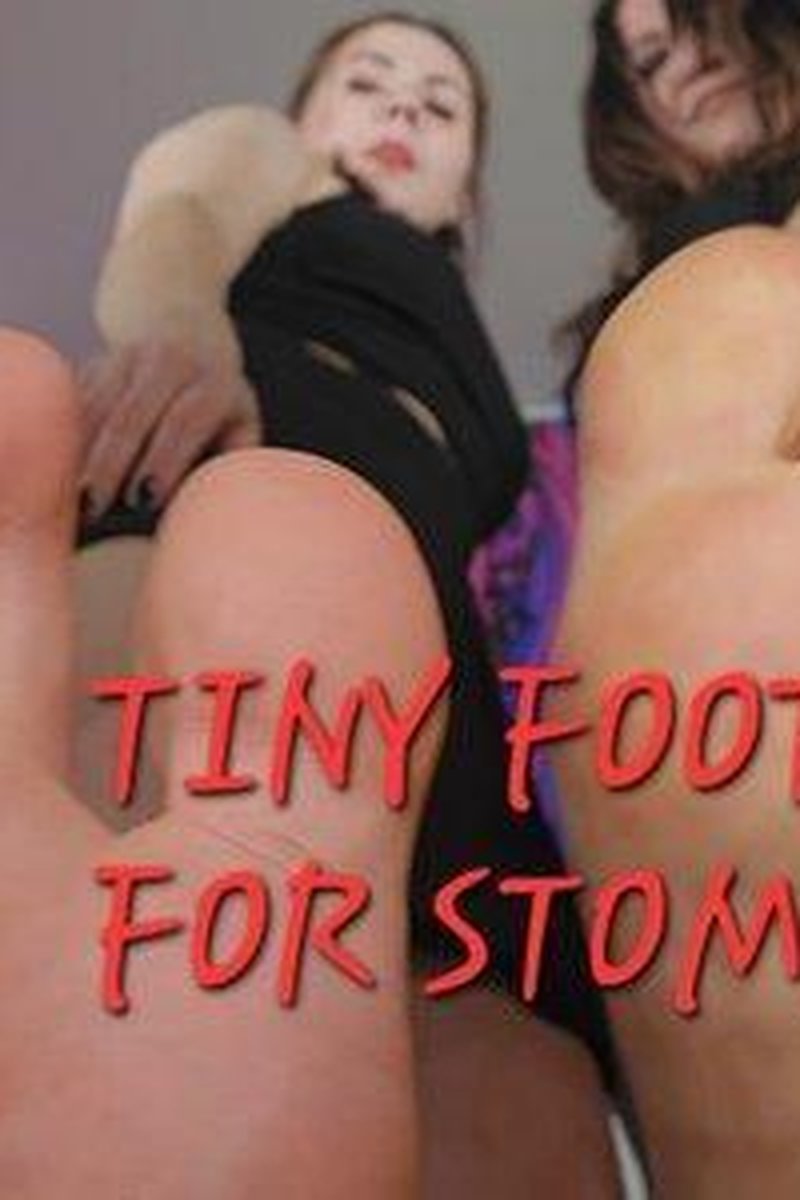 Tiny Footbitch For Stomping - Screenshot 1 of 4 - C4sgiantess26