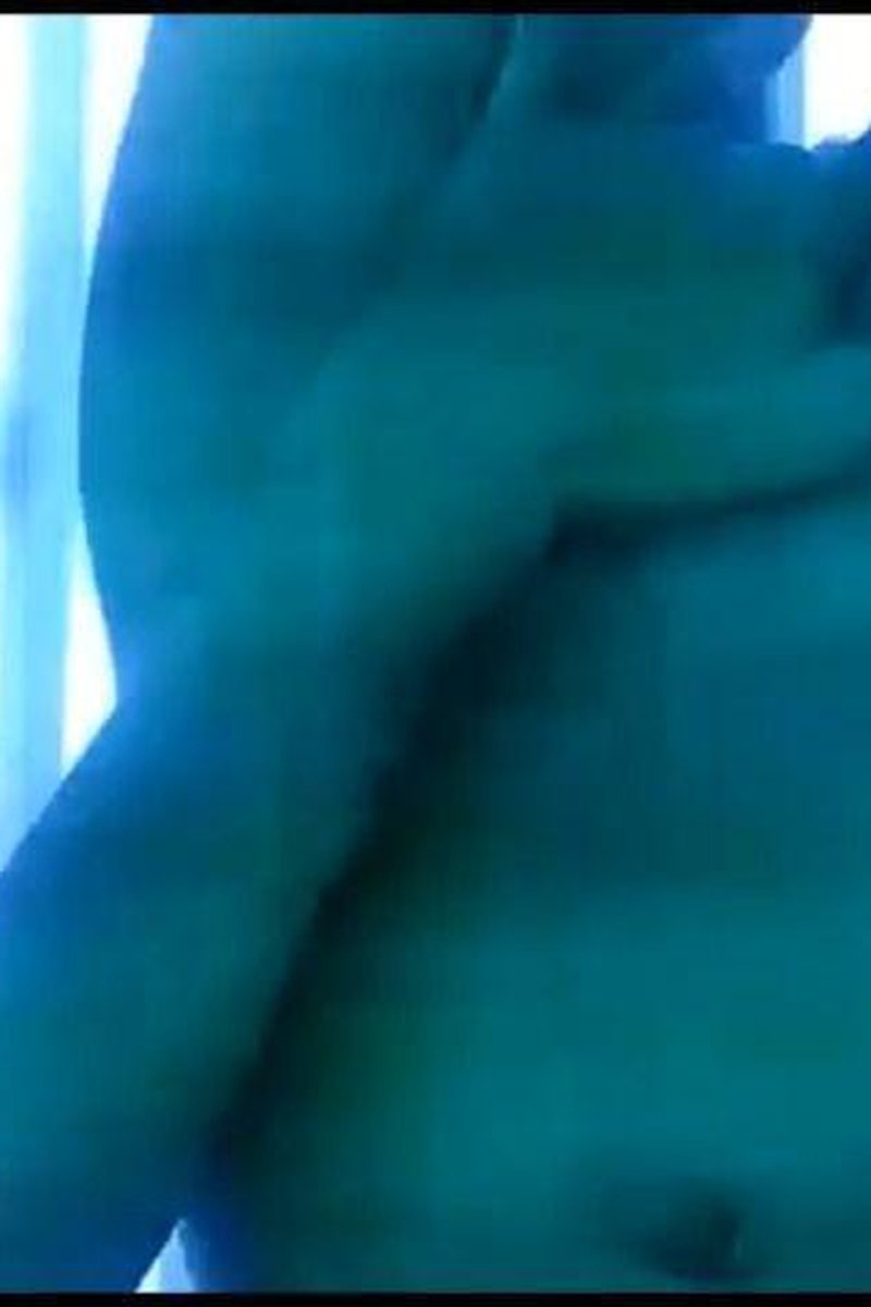 Tanning Bed Fun - Screenshot 1 of 4 - Lotion