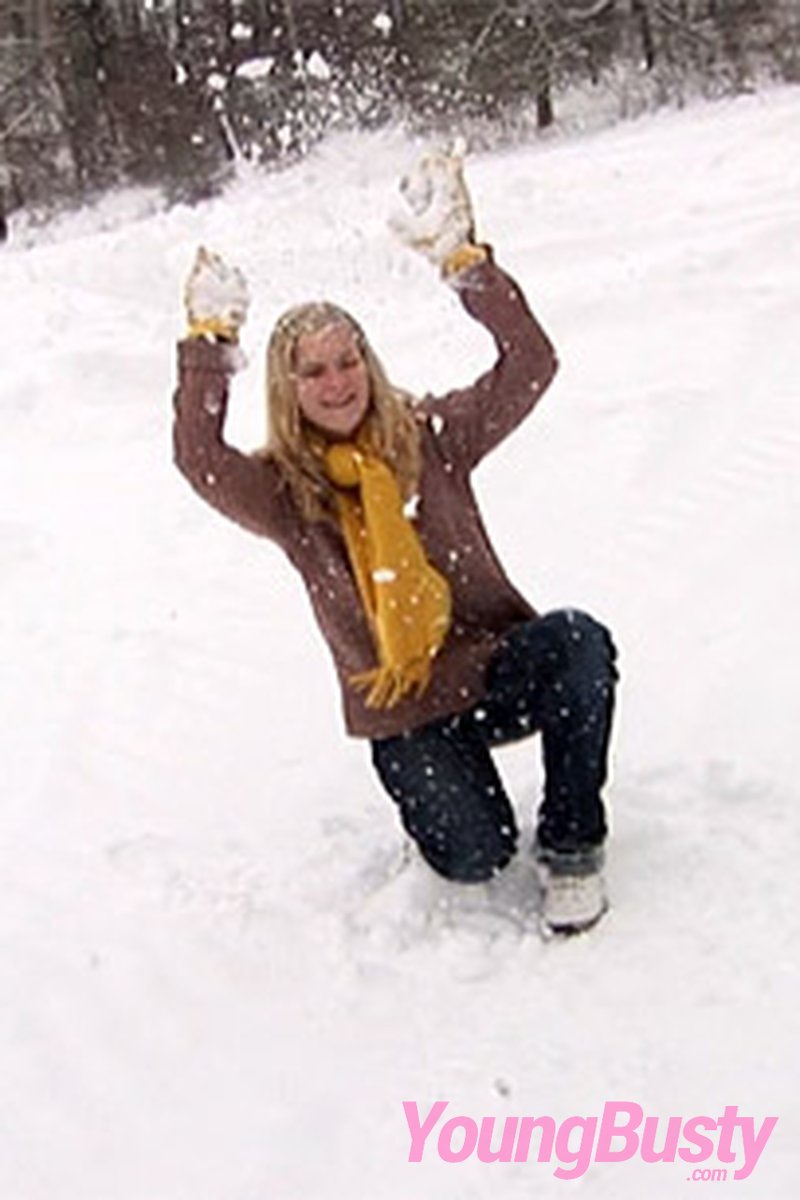 Marry - Screenshot 1 of 4 - Blond Hair