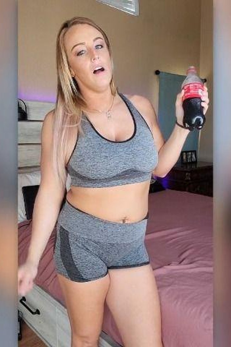 Belching - Screenshot 1 of 4 - Big Tits