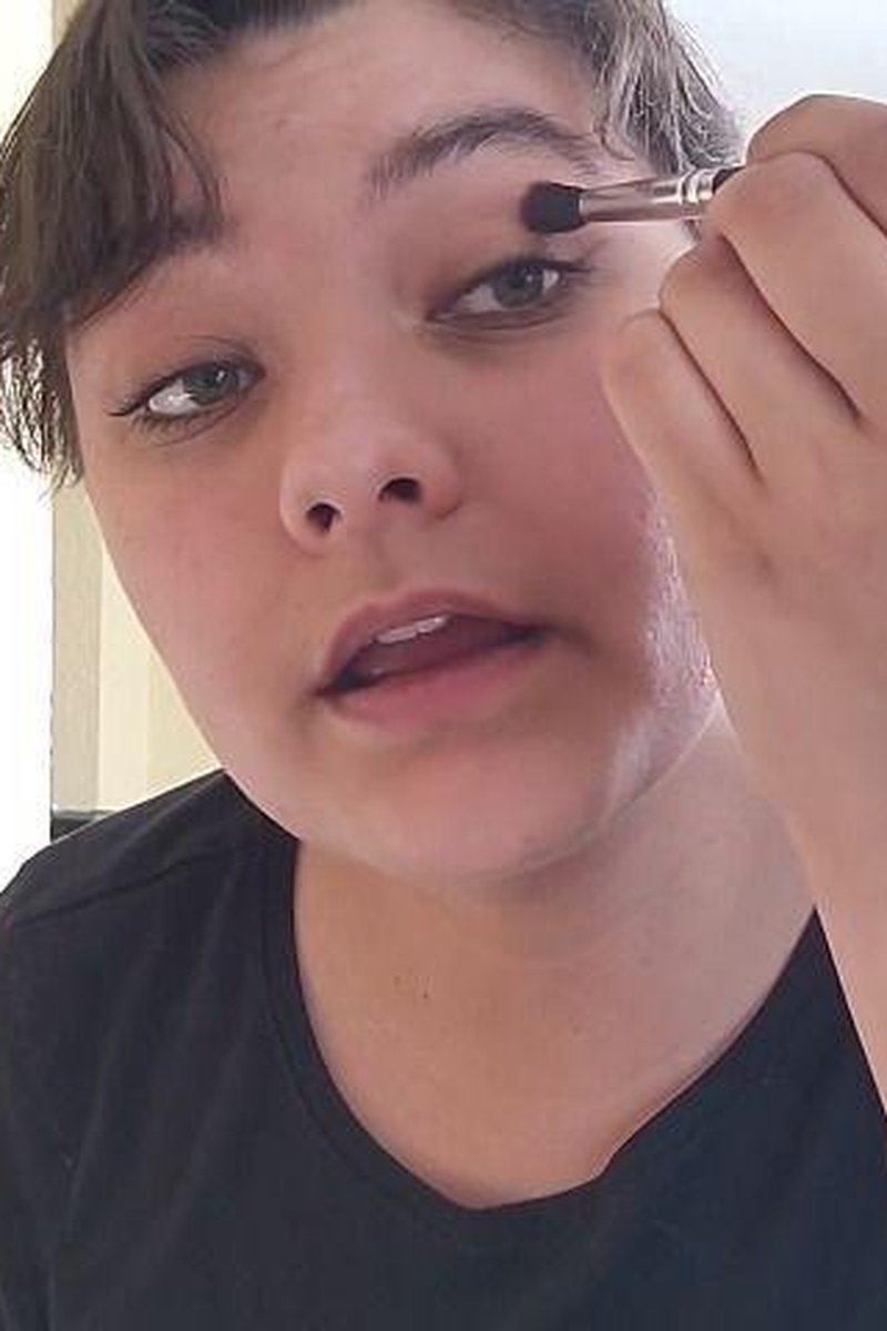 Makeup, For Whores - Screenshot 1 of 4 - Makeup