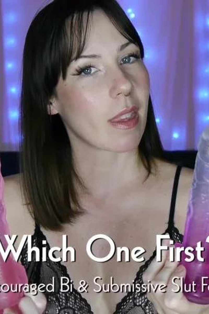 Which One First? - Screenshot 1 of 4 - Mistress Macabre