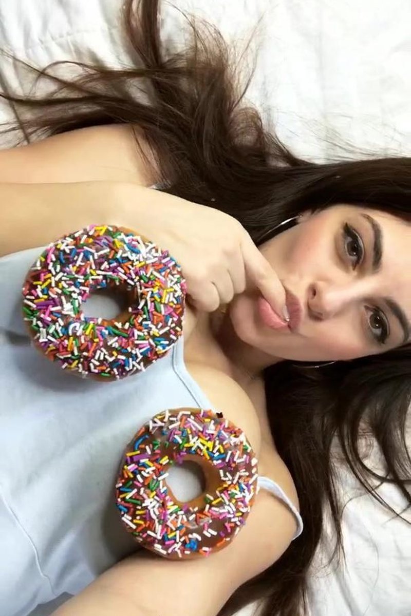 I. Love. Booty. Oh...And Donuts Too.... 1/3 - Screenshot 1 of 4 - Alexa Pearl