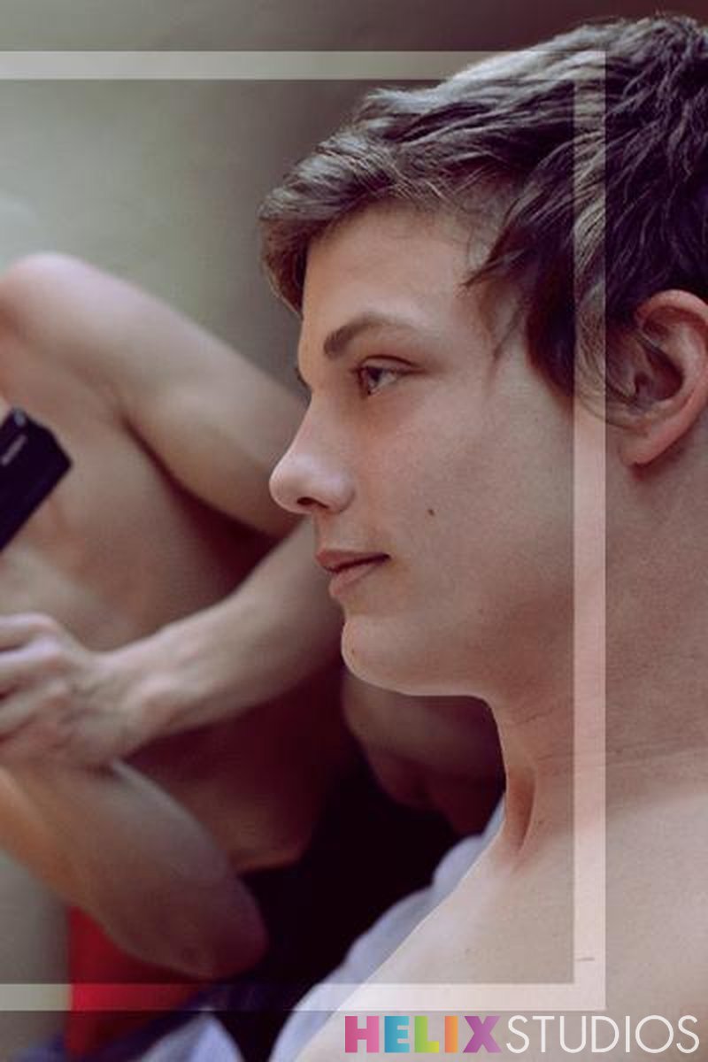 Real Cam: Evan Shoots Troy and Ricky - Screenshot 1 of 4 - American