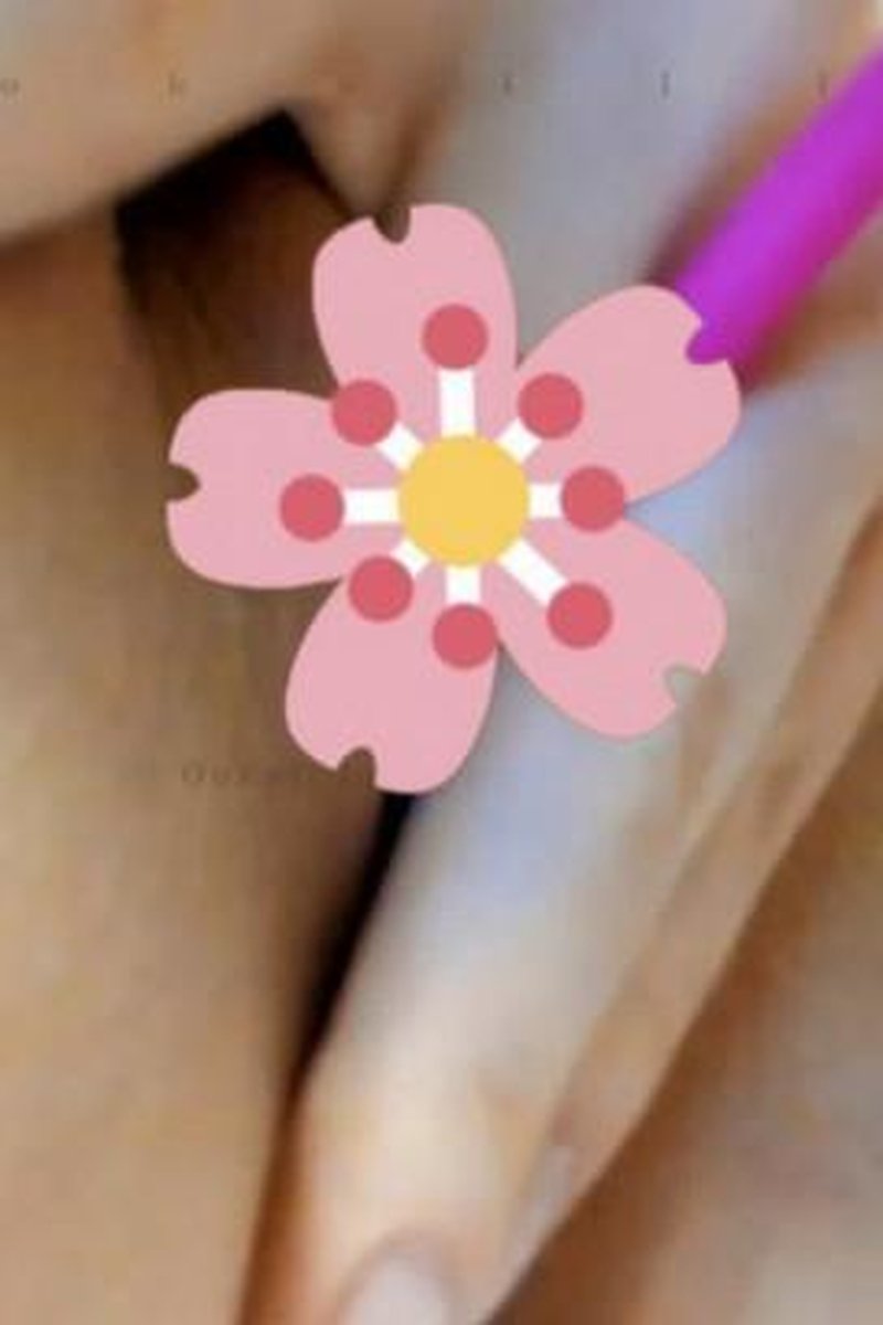 Orgasmic Two Fingers Inside My Pussy - Screenshot 1 of 4 - Fingering