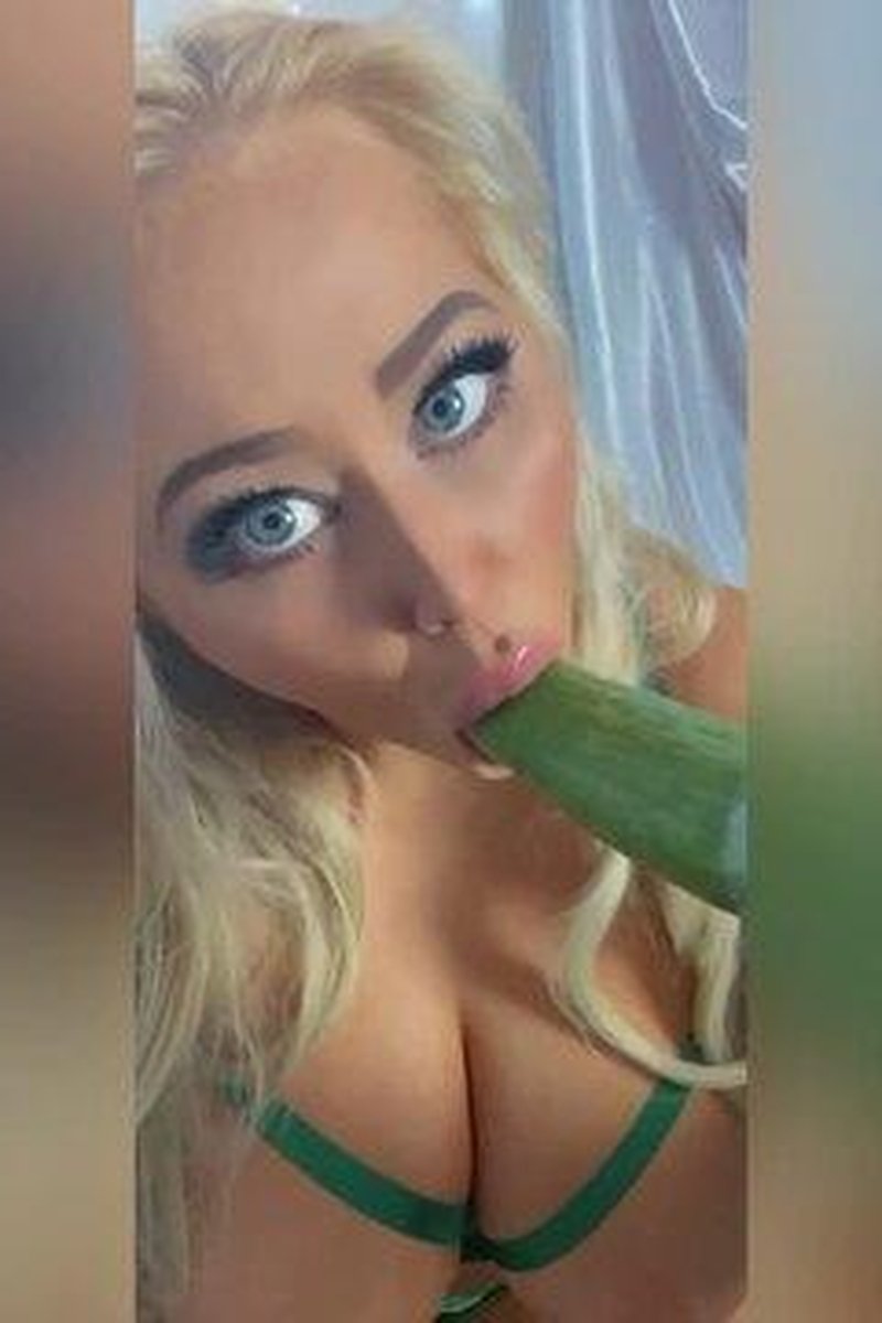 Cucumber Cutie - Screenshot 1 of 4 - Big Ass