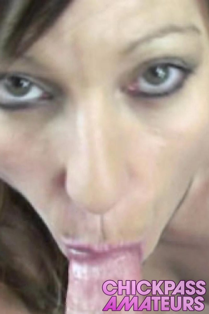 Mature Slut Brandi Blows A Geek - Screenshot 1 of 4 - Amateur