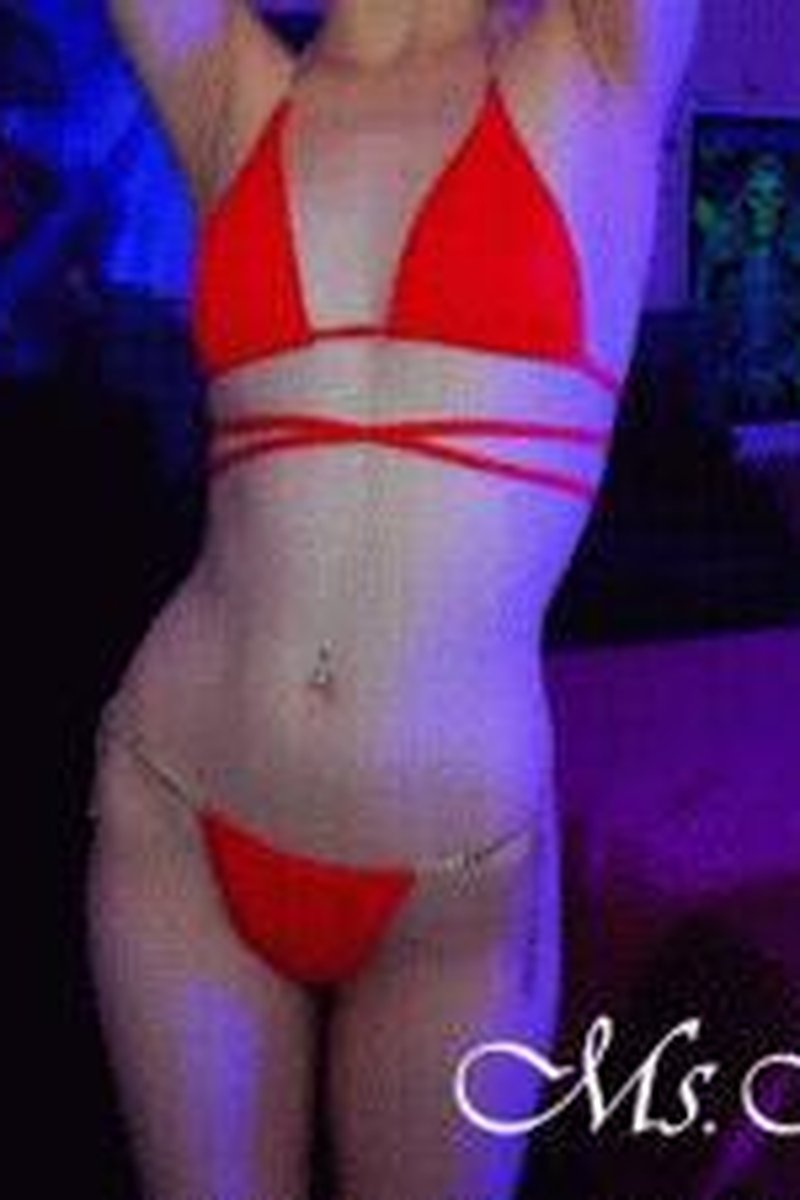 Expensive Red Bikini - Screenshot 1 of 4 - Ass Fetish