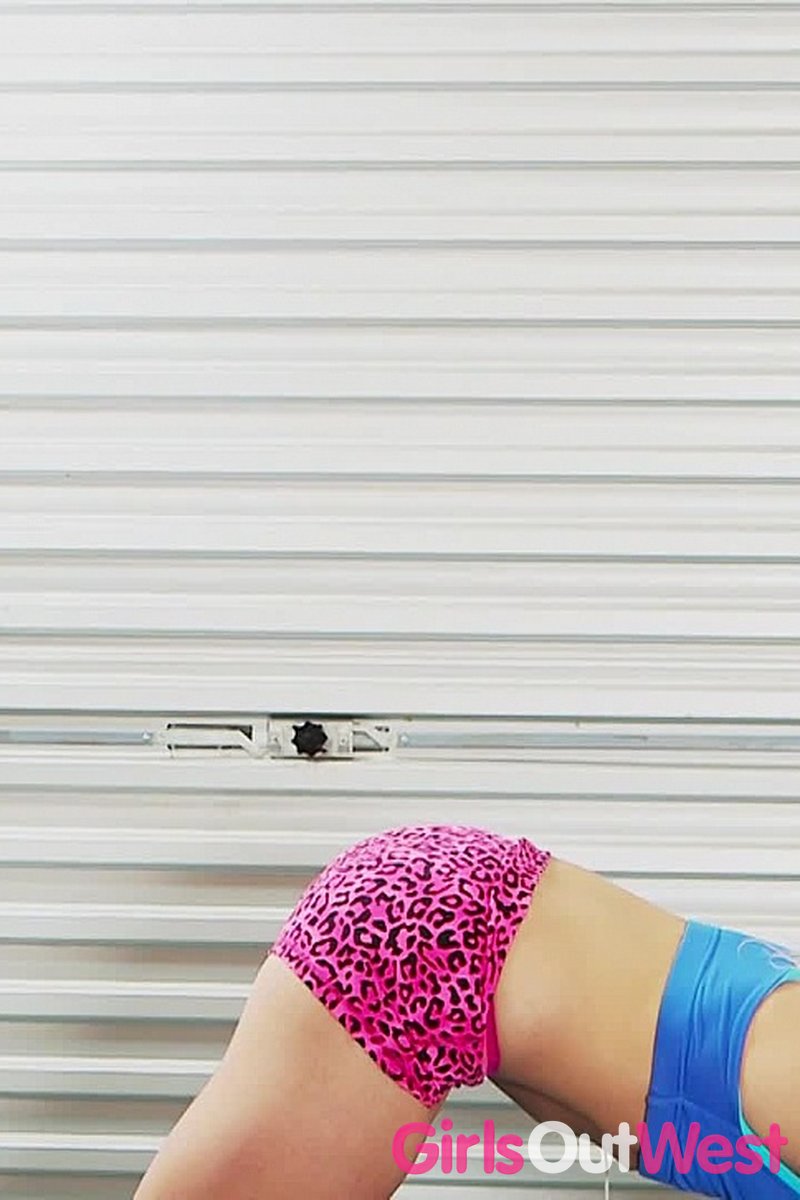 Max - Maximum Energy - Screenshot 1 of 4 - Blond Hair