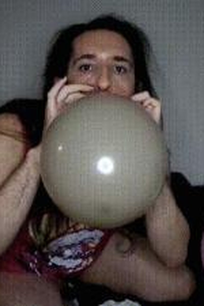 I Hate Ballons - Screenshot 1 of 4 - Balloon Fetish