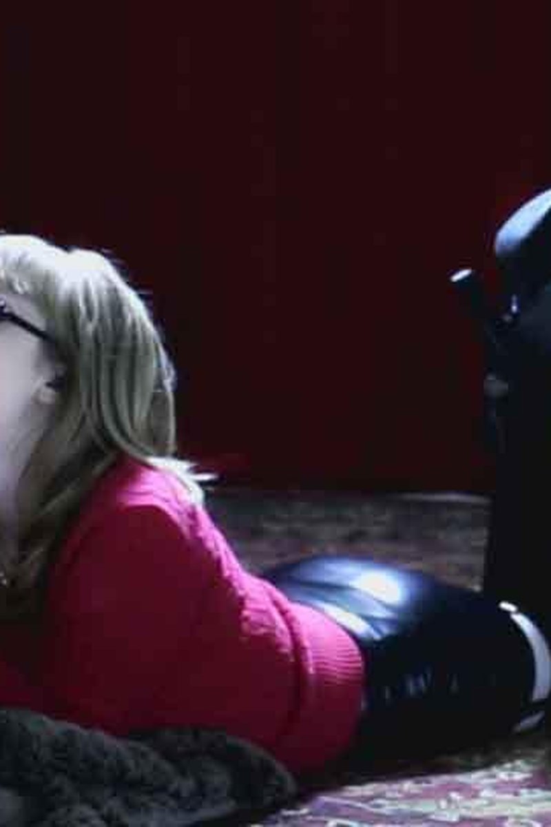 Sharon All - Screenshot 1 of 4 - Spanking