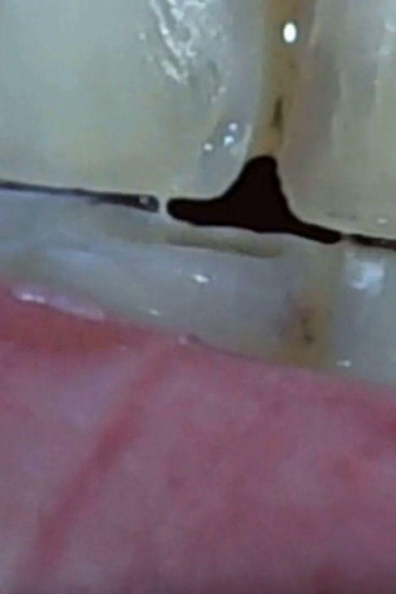 A Really Close Inspection - Screenshot 1 of 4 - Fetish