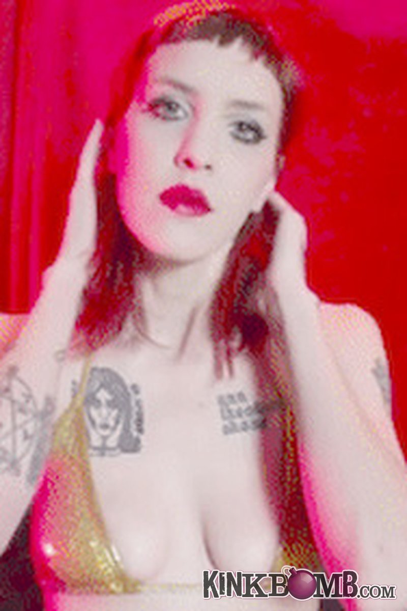 Mistress Salem: Tits & Ass Mantra Ripoff - Screenshot 1 of 4 - Ass Worship
