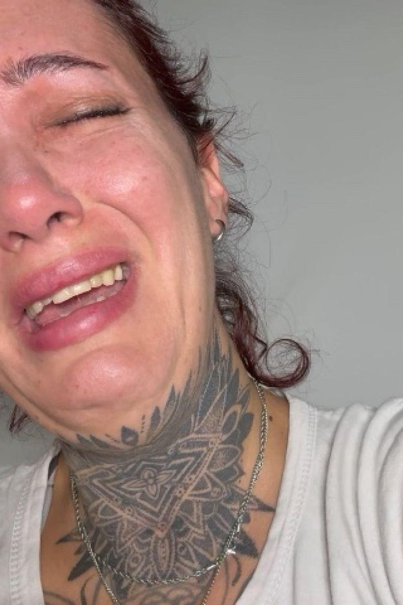 Dacryphilia Really Crying - Screenshot 1 of 4 - Dacryphilia