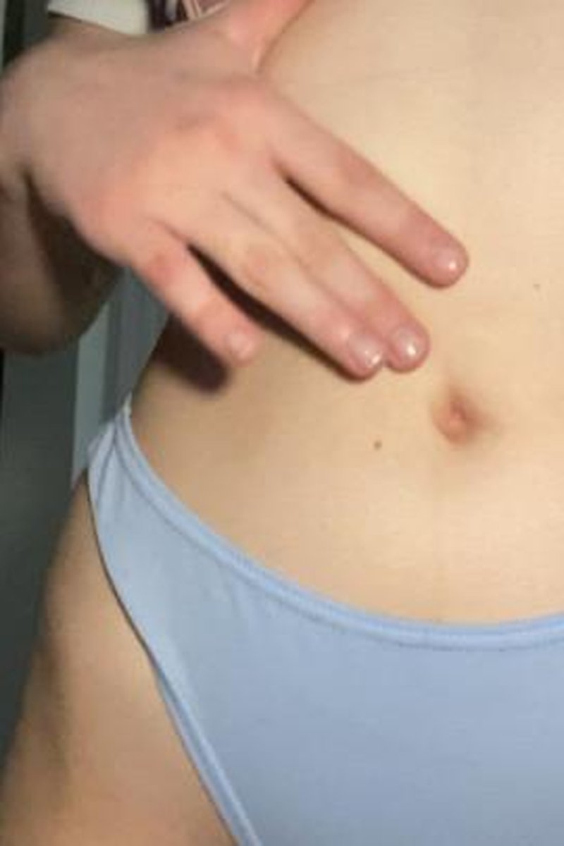 Belly Button Fetish - Screenshot 1 of 4 - Belly Fetish