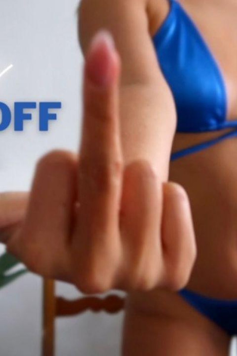 Simp Rip Off - Screenshot 1 of 4 - Bitch