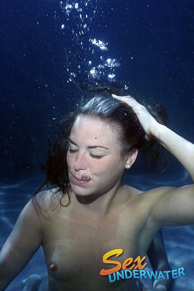 Isis - Screenshot 1 of 4 - Water