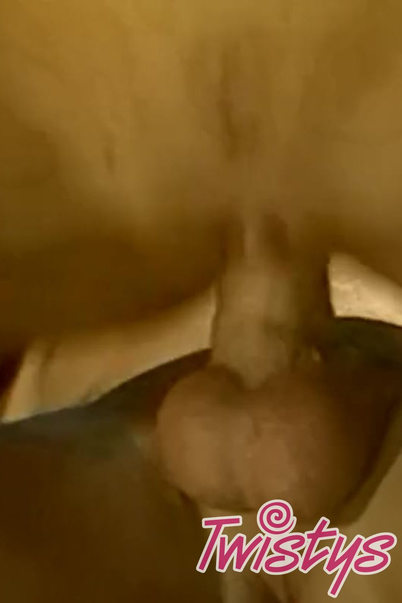 Sun Strokin' - Screenshot 1 of 4 - Blond Hair