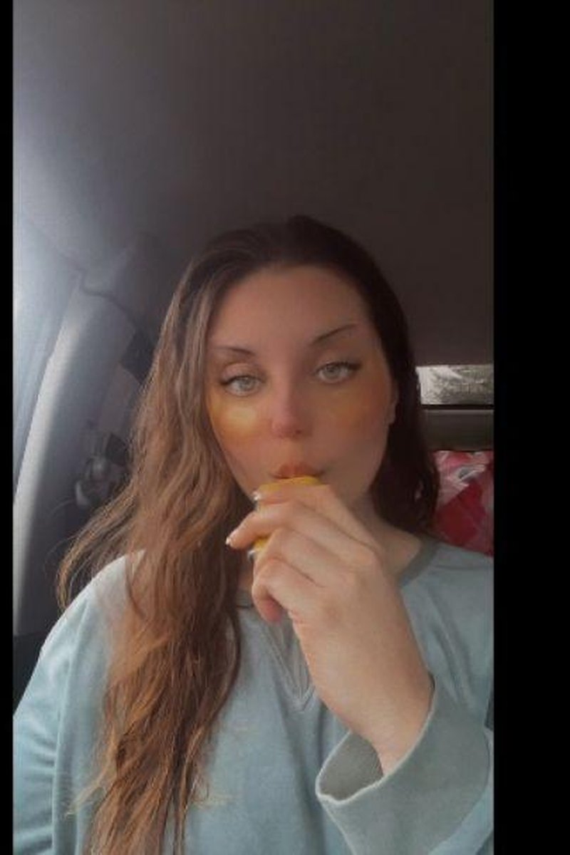 Stoner Babe - Screenshot 1 of 4 - Goddess