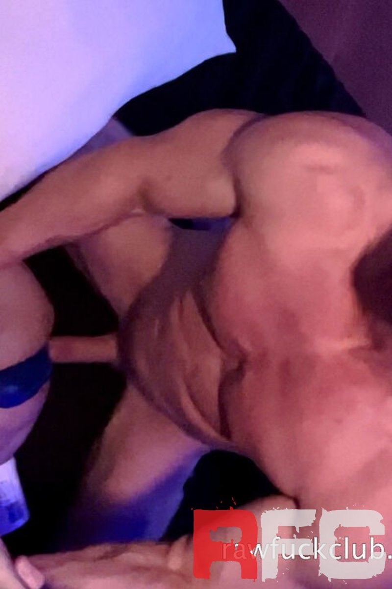 Super Hot Breeding Session - Screenshot 1 of 4 - Big Muscle Guys