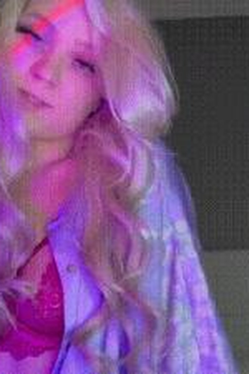 Devotion - Screenshot 1 of 4 - Ass Worship