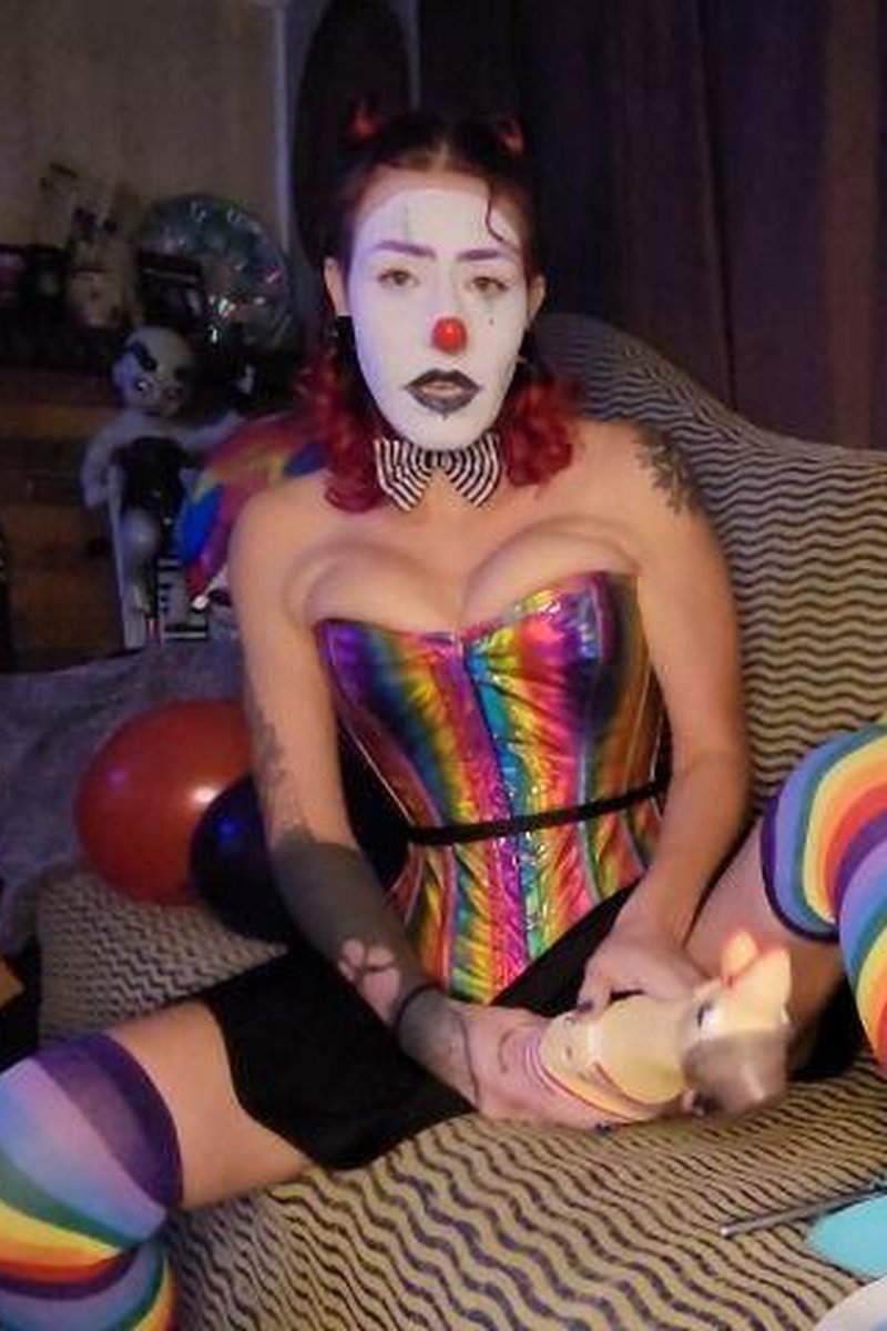 Chokethechicken - Screenshot 1 of 4 - Cosplay