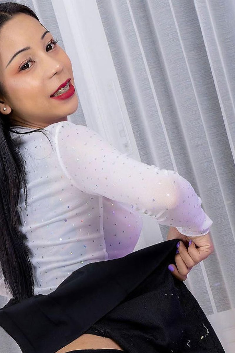 Pretty In Every Way - Screenshot 1 of 4 - Asian
