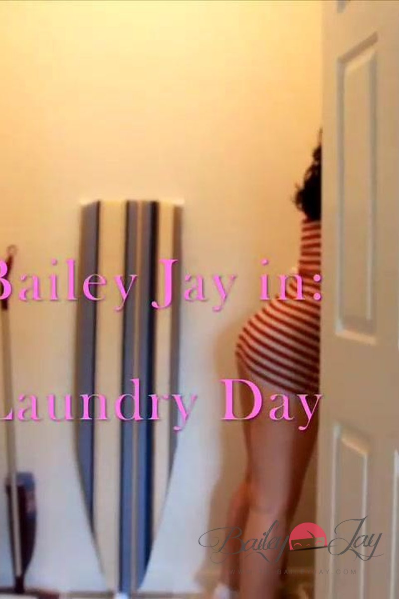 Laundry Day - Screenshot 1 of 4 - Cum Swallowing