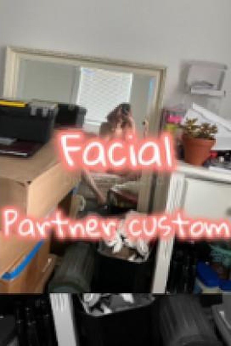 Facial - Screenshot 1 of 4 - Blowjob