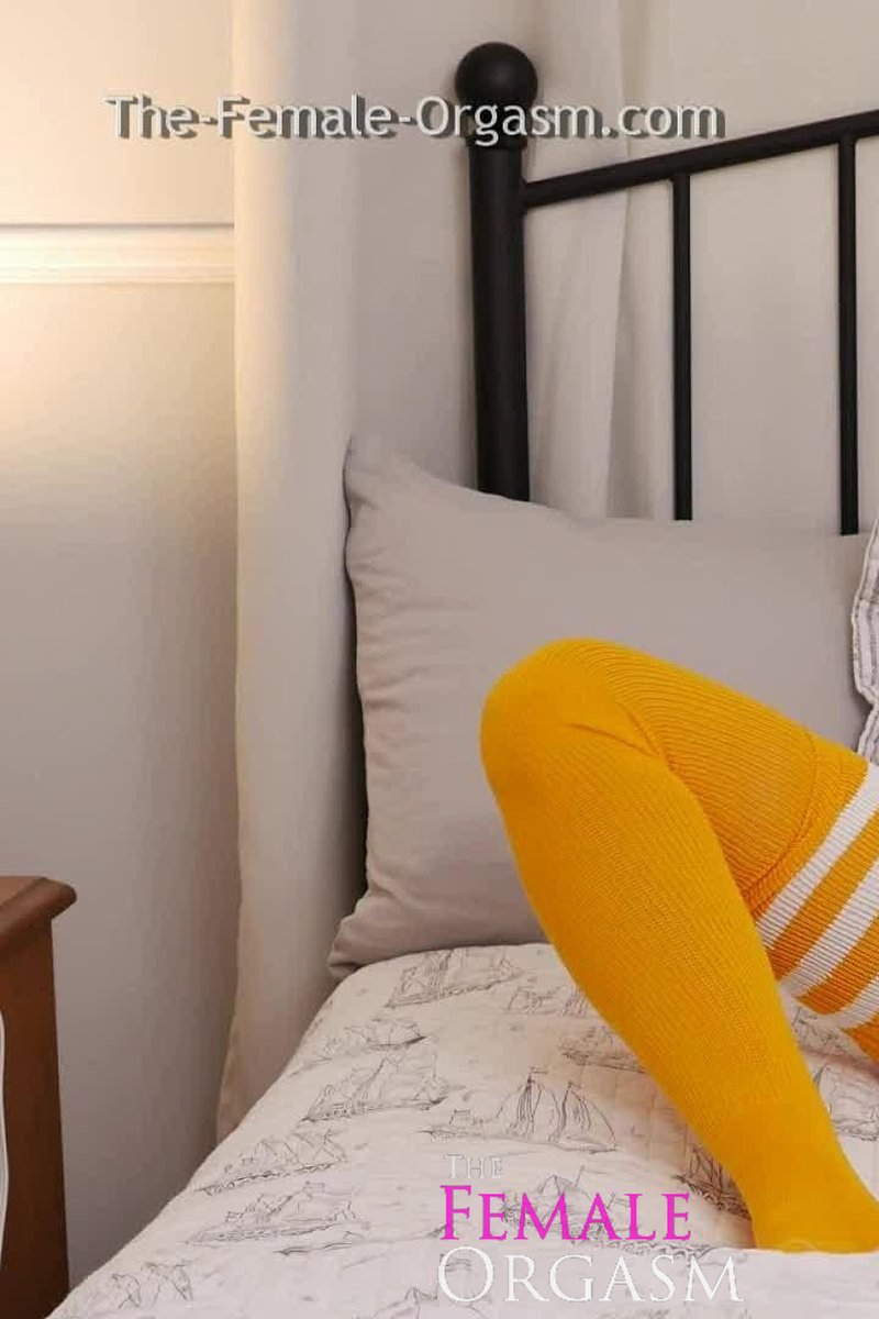 Daisy Destin ~ Candy - Screenshot 1 of 4 - Big Tits